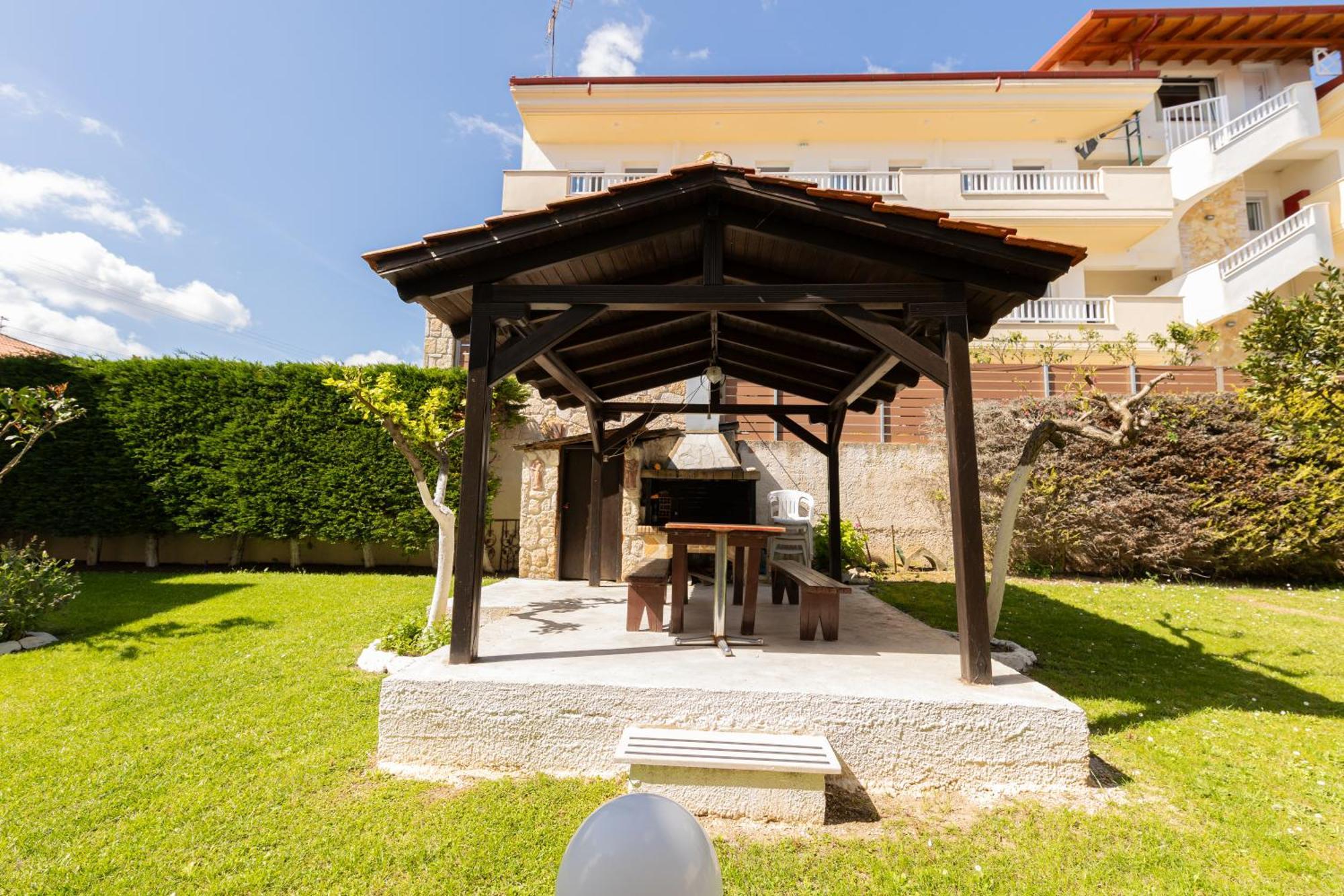 Toli Apartments Kallithea  外观 照片